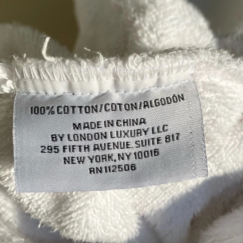 Gently Loved Sz-L/XL Robe By:”Hotel Collection” Luxurious💯Cotton White Bathrobe